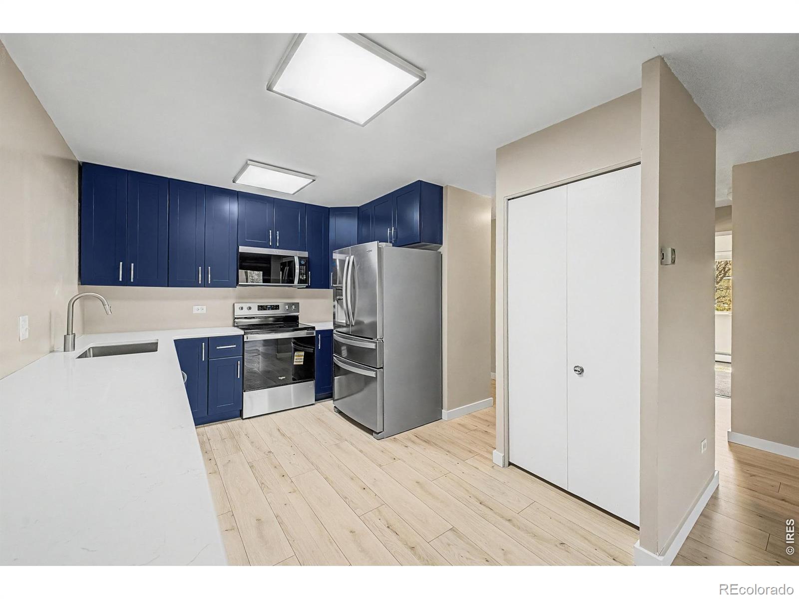 MLS Image #4 for 605 s alton way,denver, Colorado