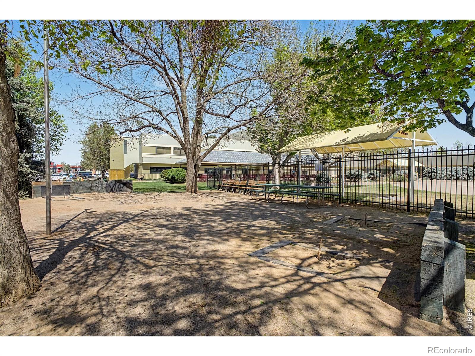 MLS Image #40 for 605 s alton way,denver, Colorado