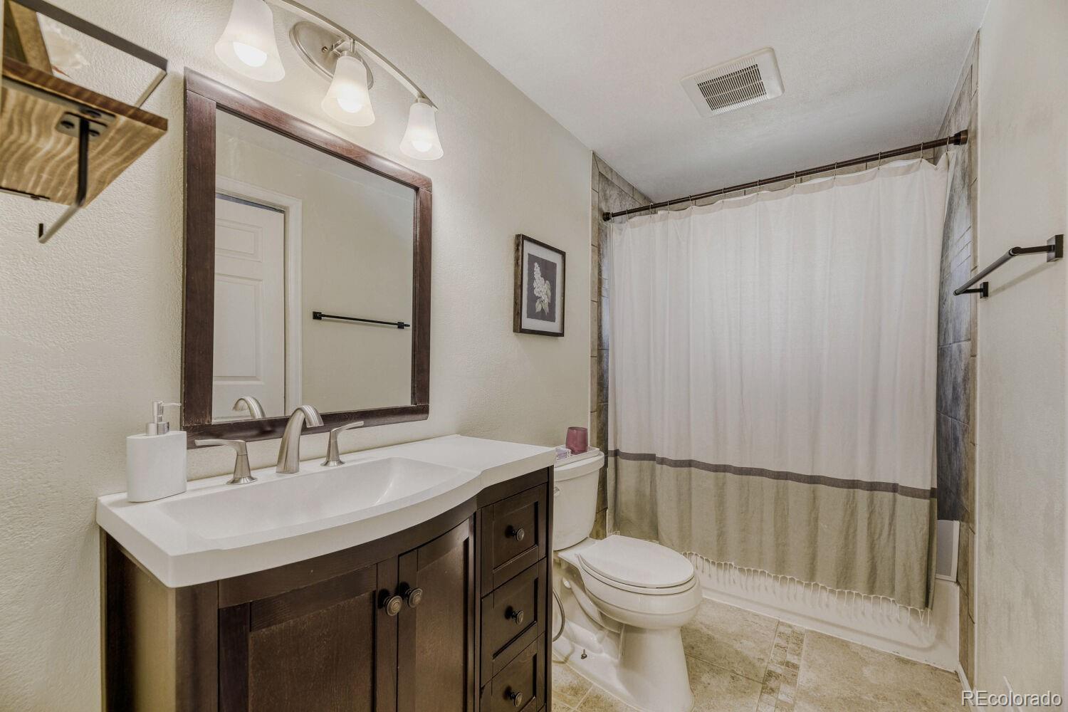 MLS Image #17 for 6361 s ash court,centennial, Colorado