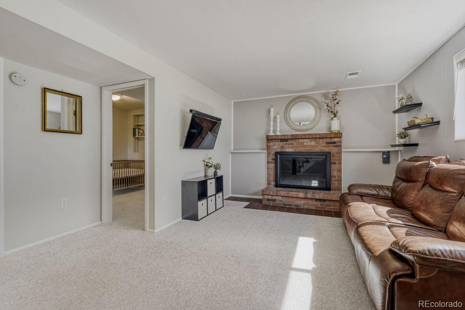 MLS Image #6 for 6361 s ash court,centennial, Colorado