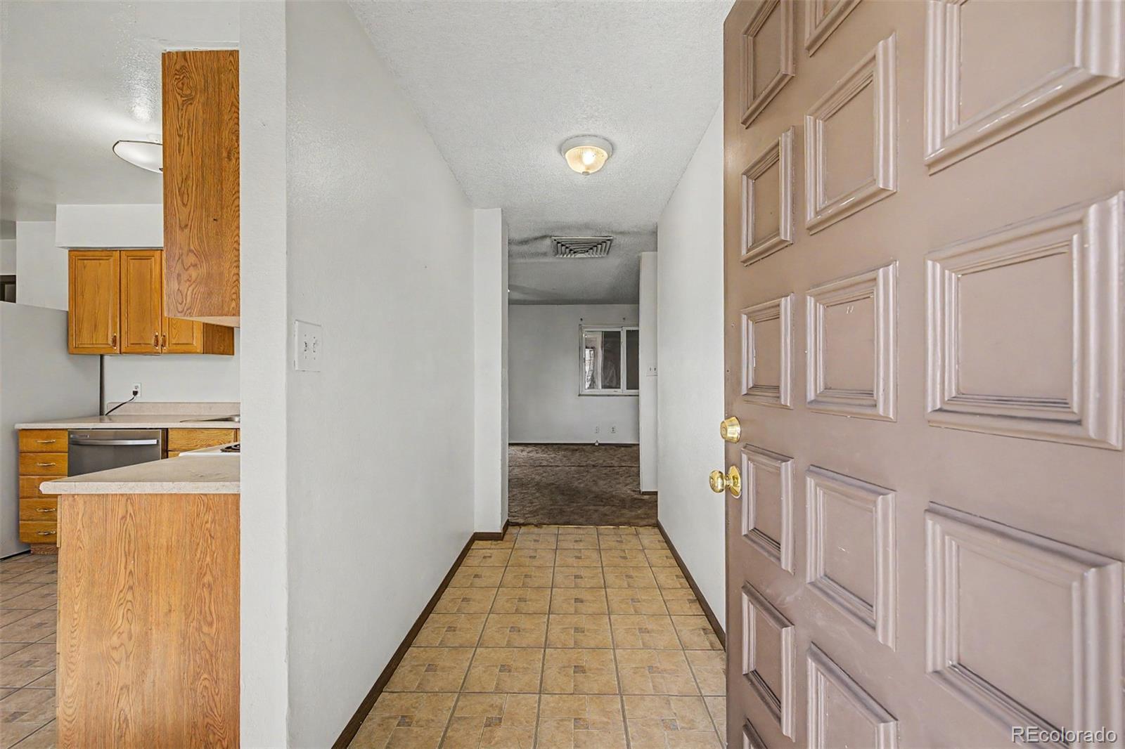 MLS Image #2 for 5009  uvalda street,denver, Colorado