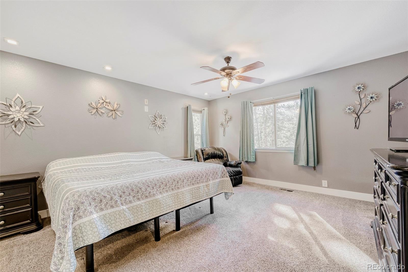 MLS Image #14 for 3392  estates circle,larkspur, Colorado