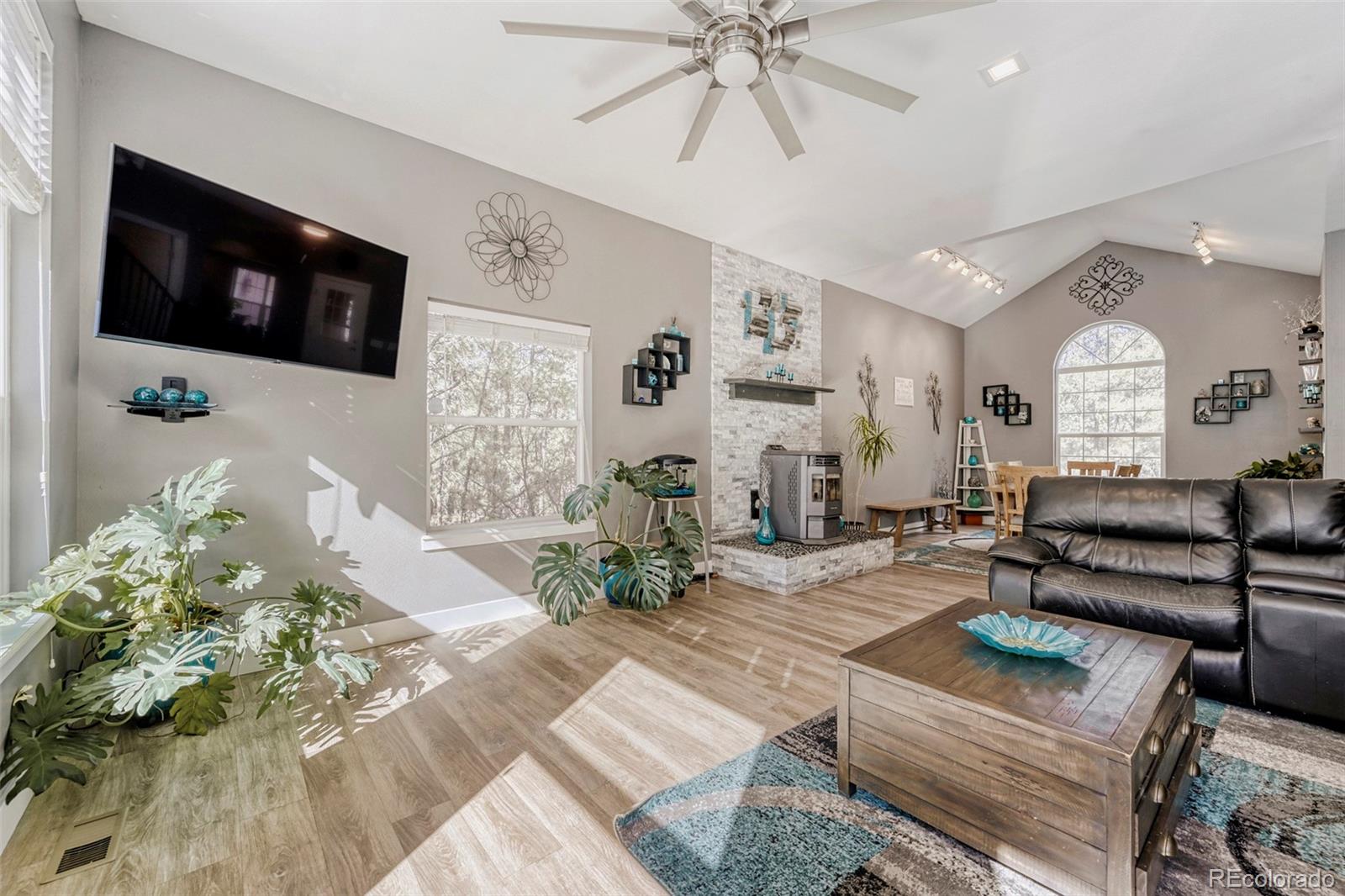 MLS Image #5 for 3392  estates circle,larkspur, Colorado
