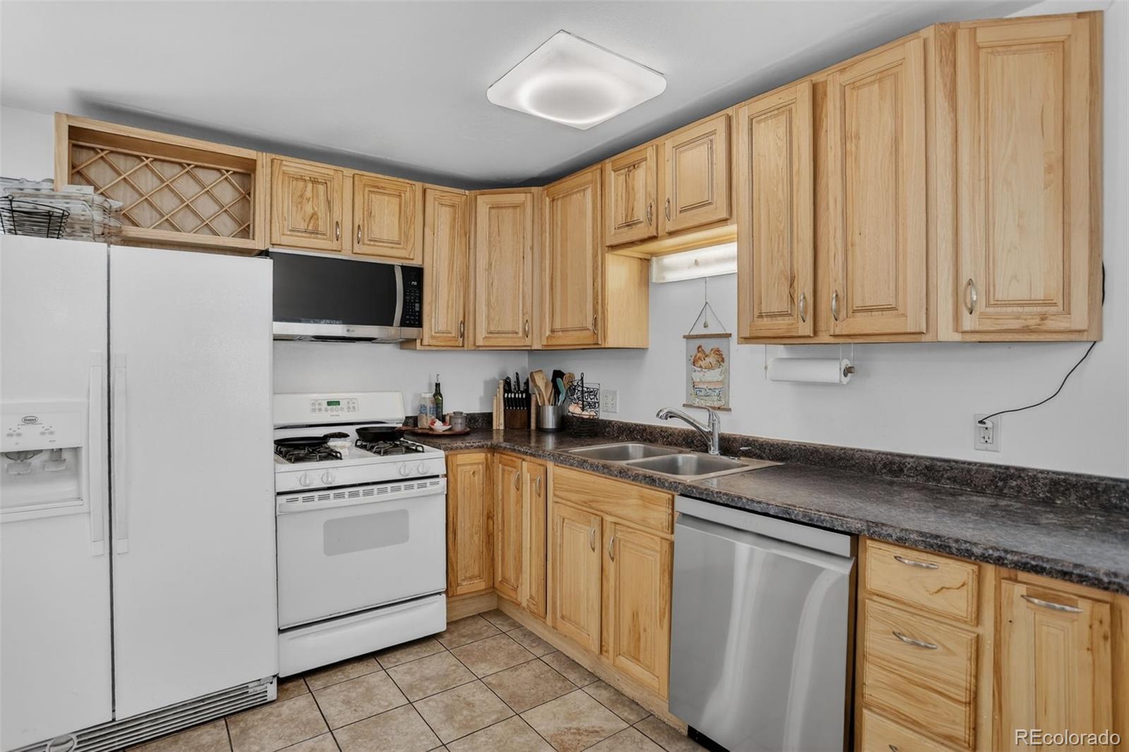 MLS Image #3 for 698 s moline street,aurora, Colorado