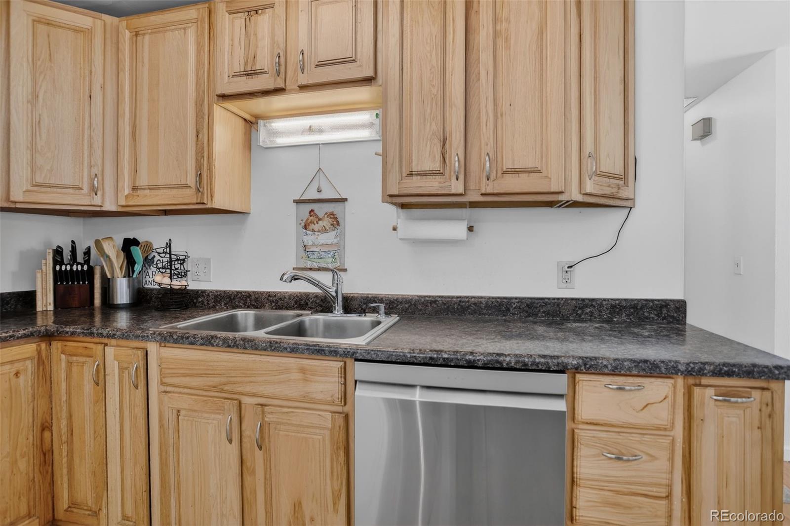 MLS Image #4 for 698 s moline street,aurora, Colorado