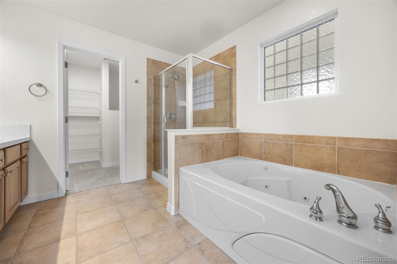 MLS Image #15 for 9881 e carolina place,aurora, Colorado