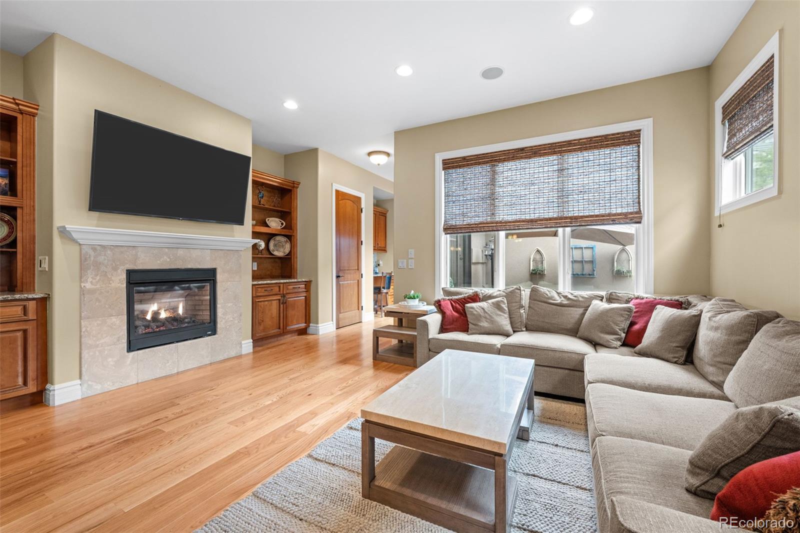 MLS Image #19 for 43 s monroe street,denver, Colorado