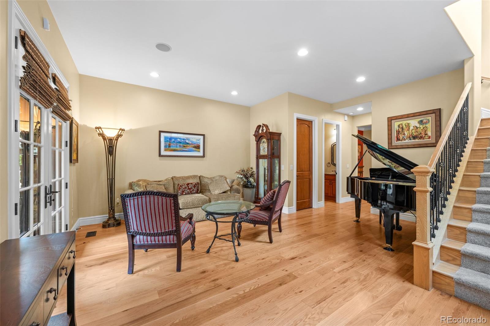 MLS Image #5 for 43 s monroe street,denver, Colorado
