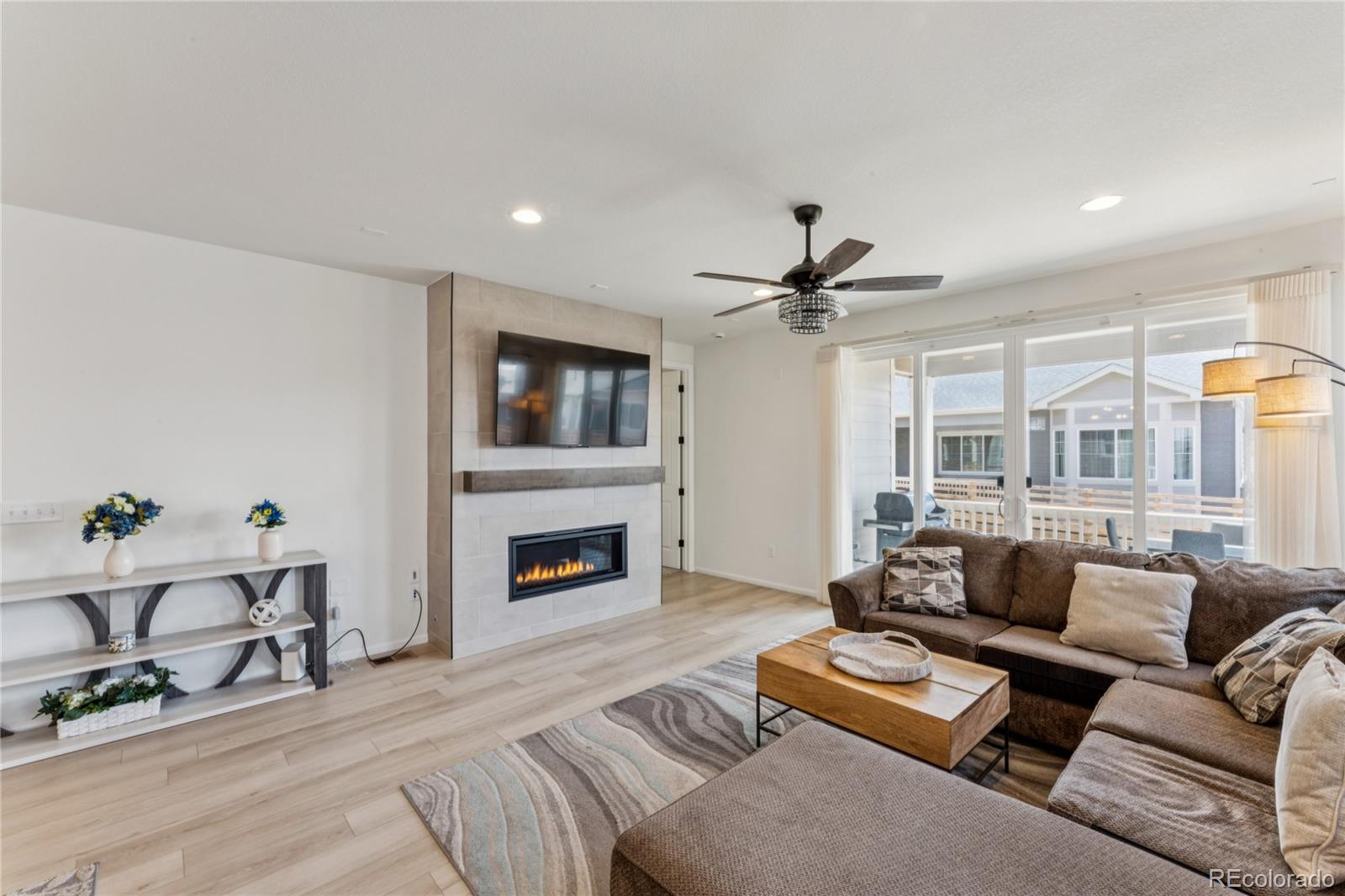 MLS Image #5 for 24544 e 37th avenue,aurora, Colorado