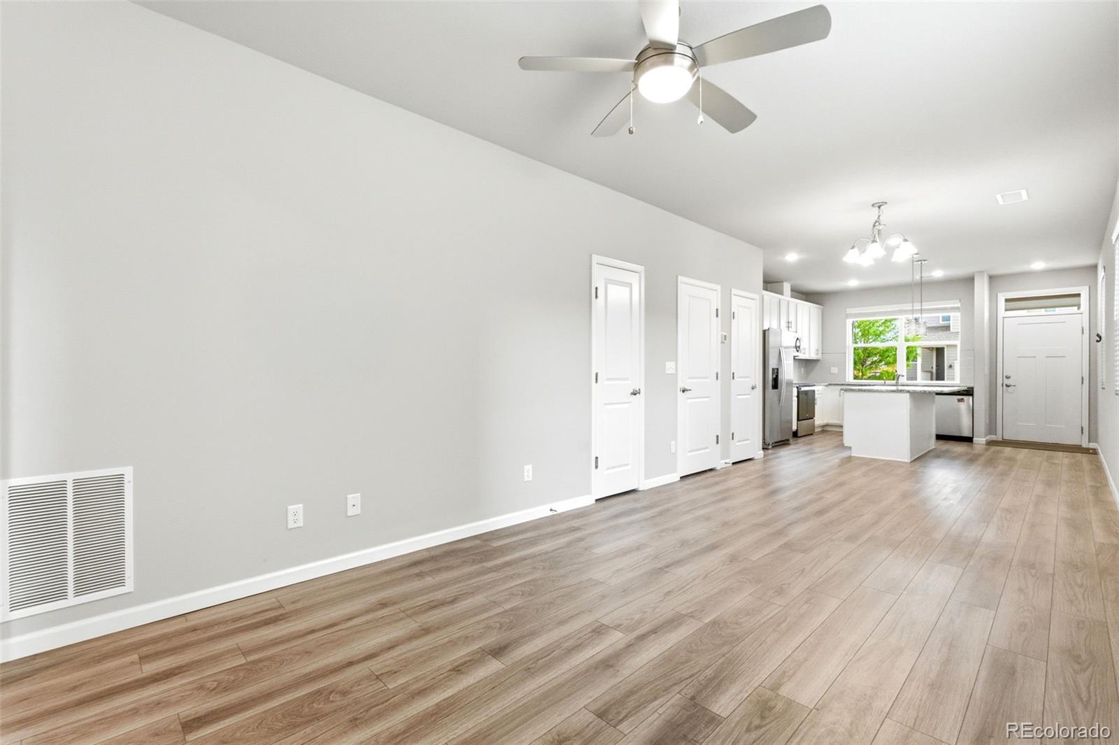 MLS Image #11 for 793  great plains avenue,berthoud, Colorado