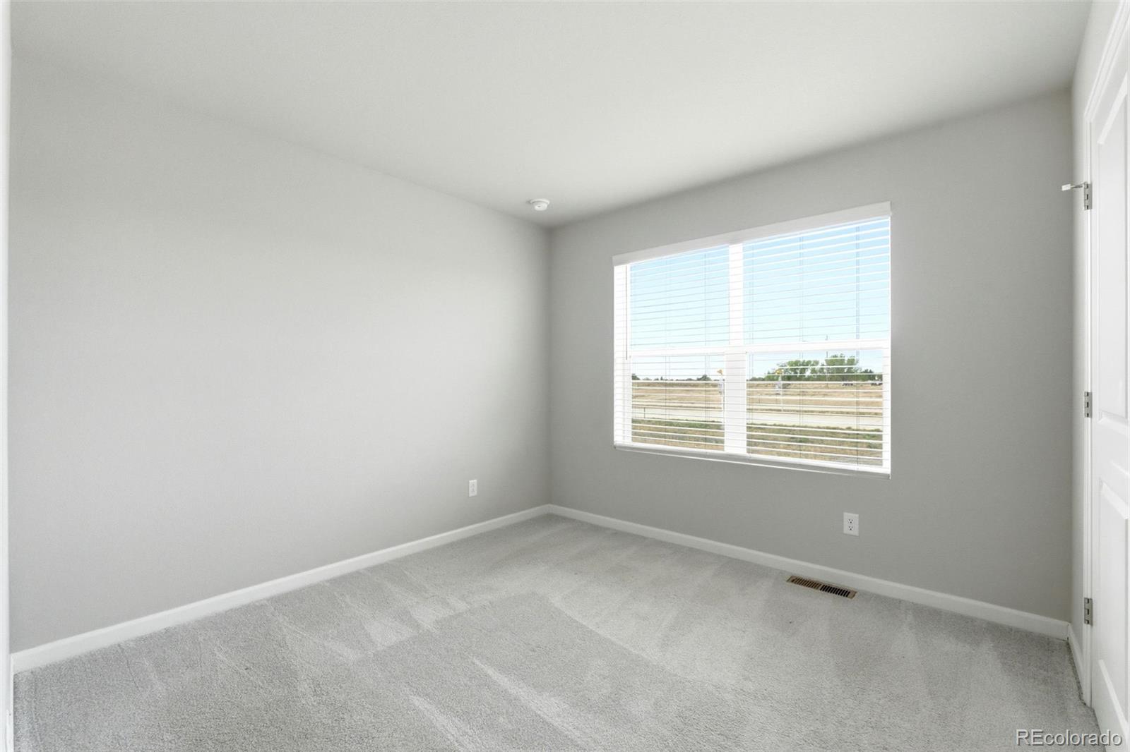 MLS Image #16 for 793  great plains avenue,berthoud, Colorado