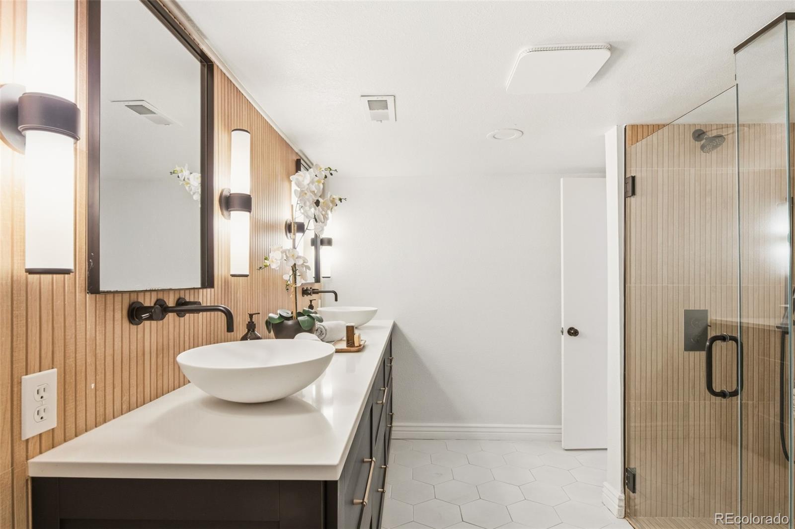 MLS Image #7 for 649 s ogden street,denver, Colorado