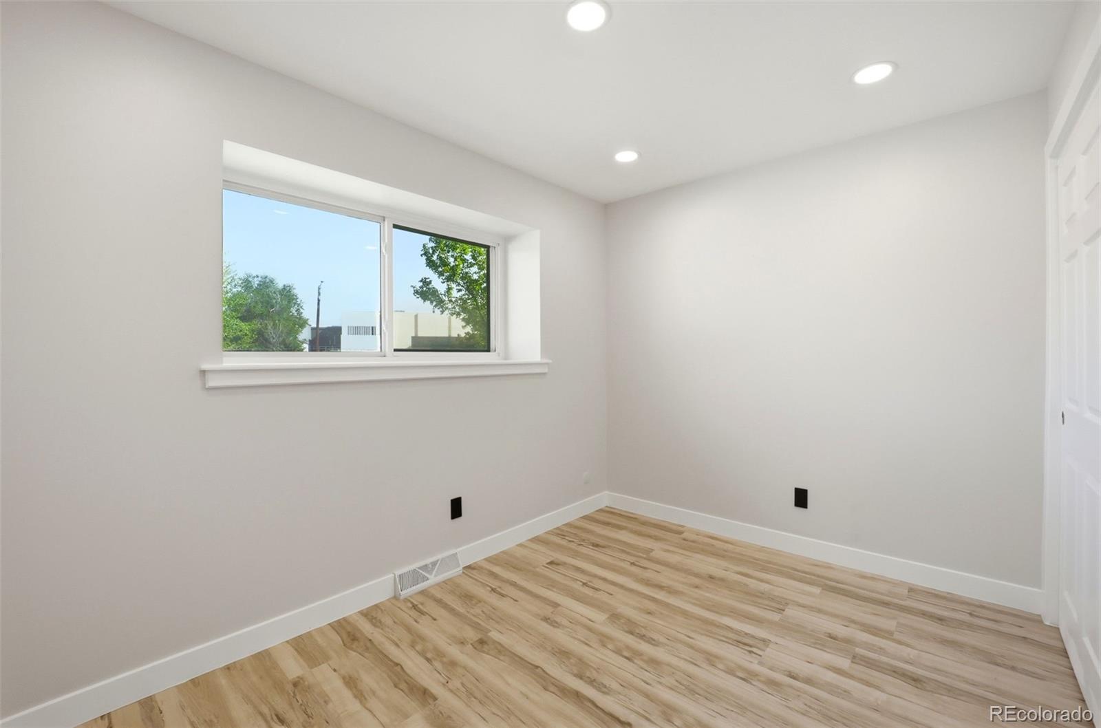 MLS Image #12 for 500 e 83rd drive,denver, Colorado