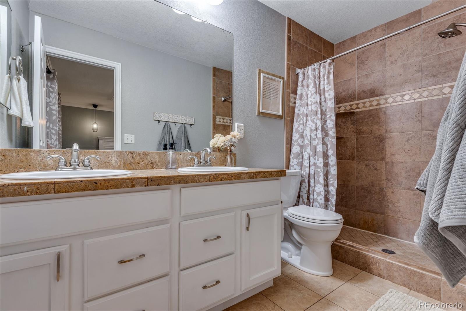 MLS Image #16 for 1179 s alton court,denver, Colorado