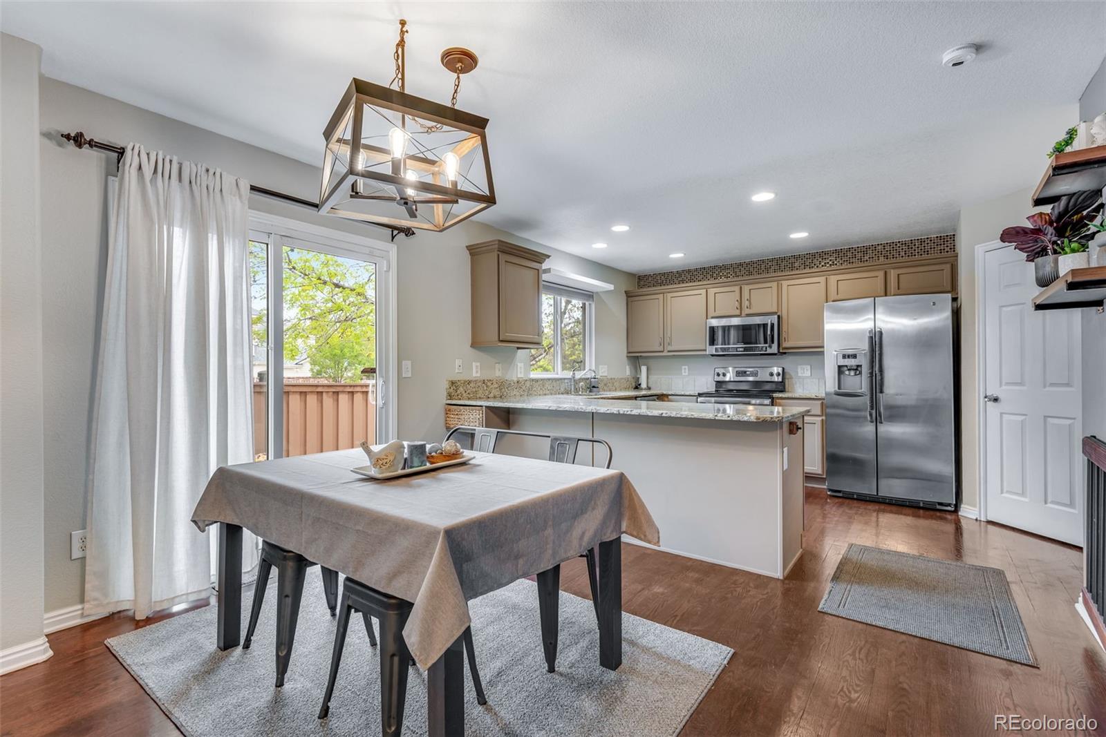 MLS Image #6 for 1179 s alton court,denver, Colorado