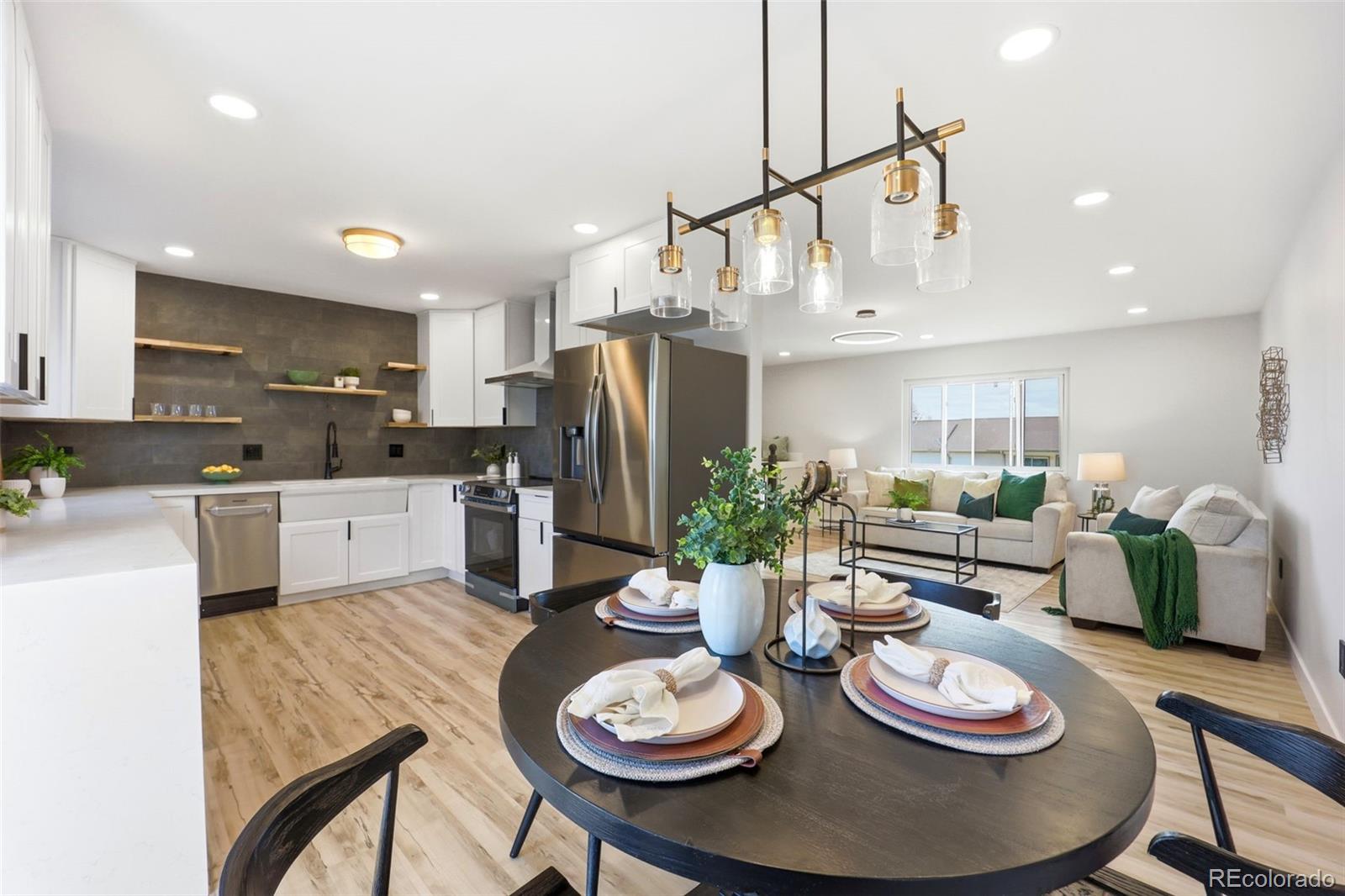 MLS Image #7 for 56352  sunset avenue,strasburg, Colorado