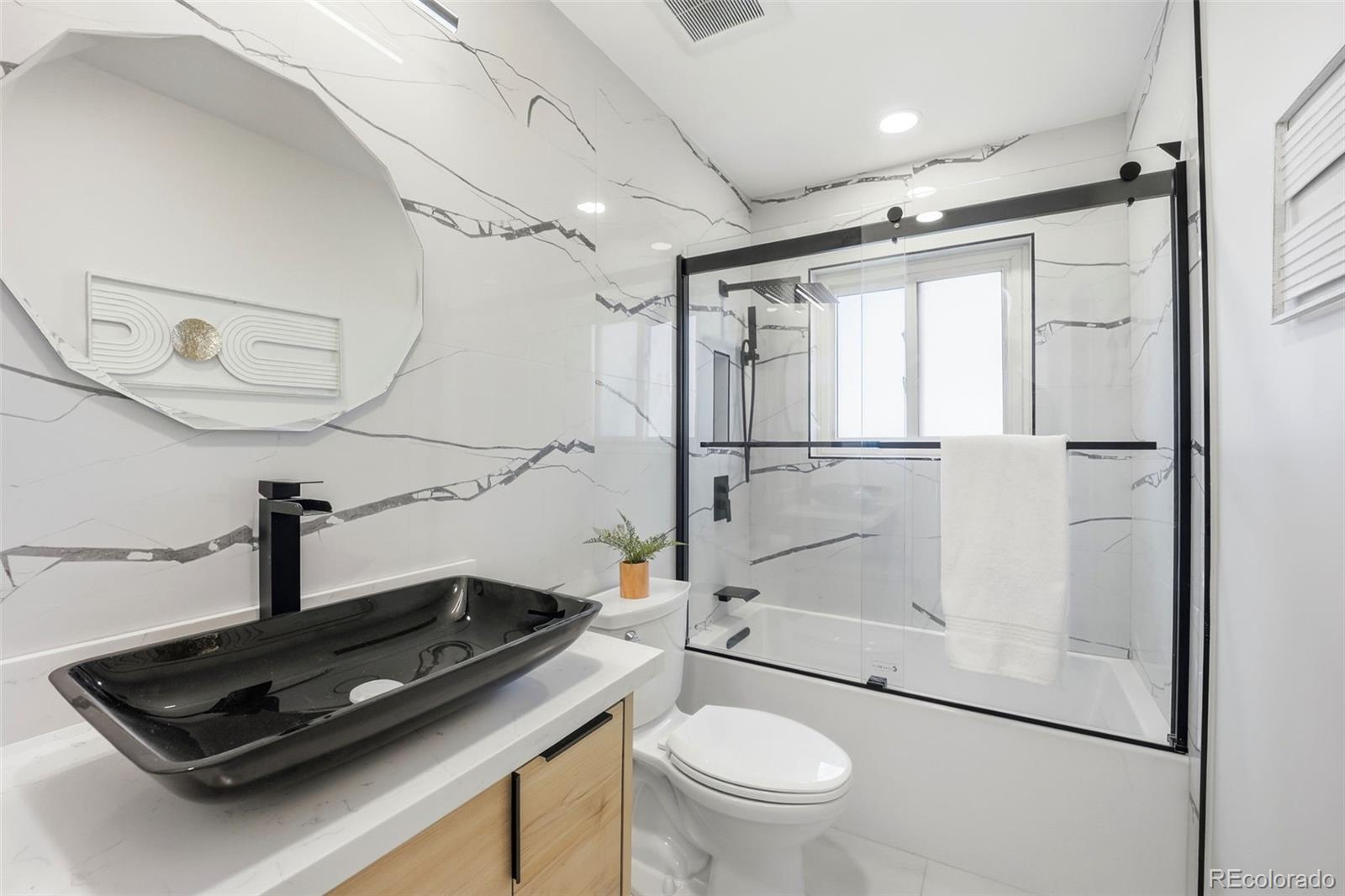 MLS Image #9 for 56352  sunset avenue,strasburg, Colorado