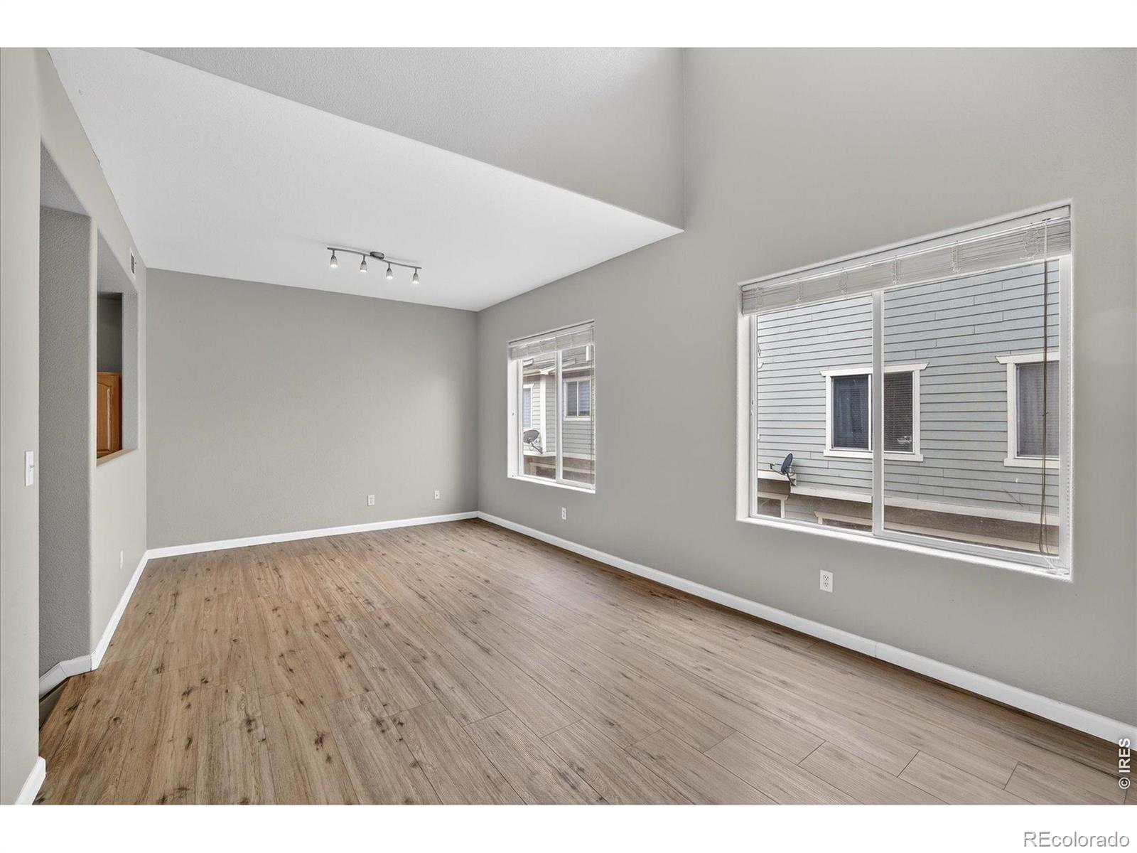 MLS Image #14 for 11250  florence street 15-b,commerce city, Colorado