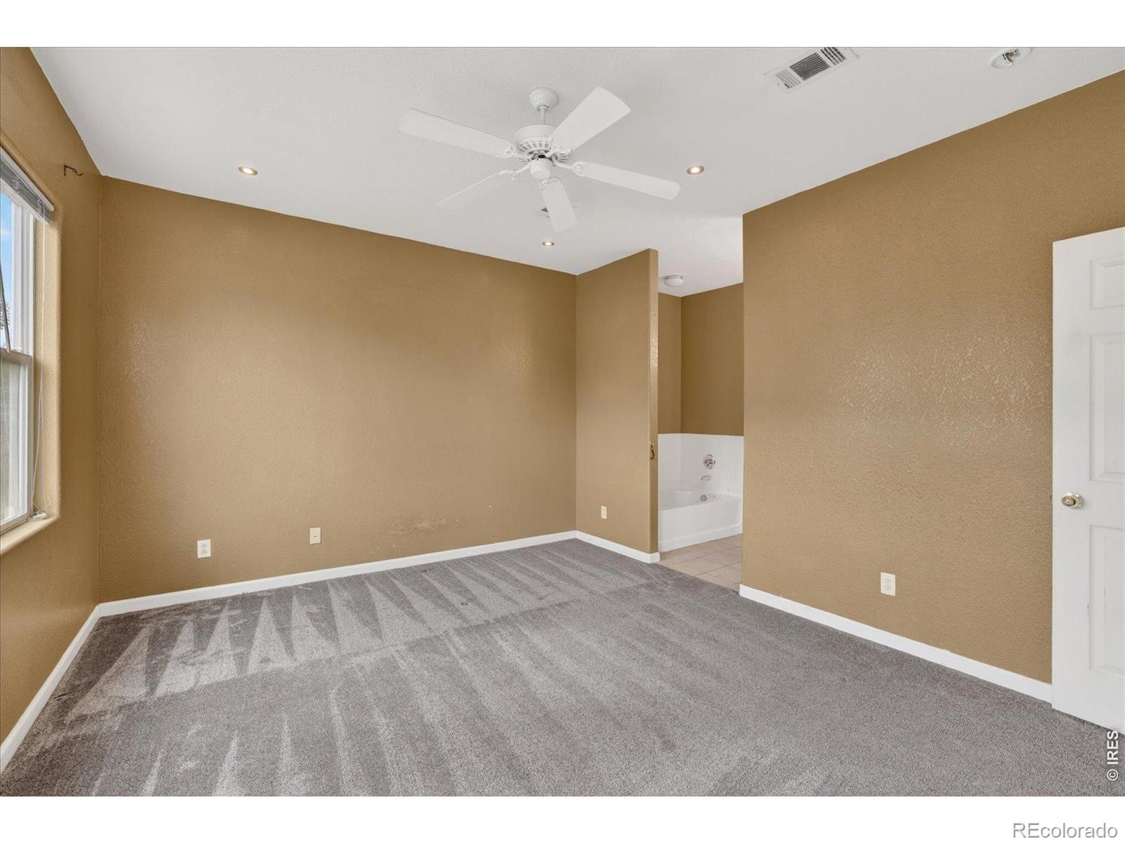 MLS Image #17 for 11250  florence street 15-b,commerce city, Colorado