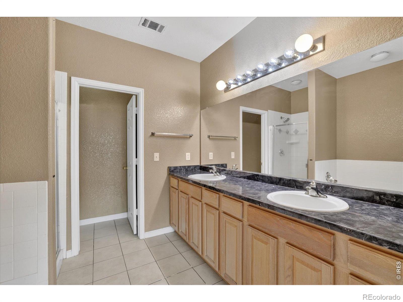 MLS Image #21 for 11250  florence street 15-b,commerce city, Colorado