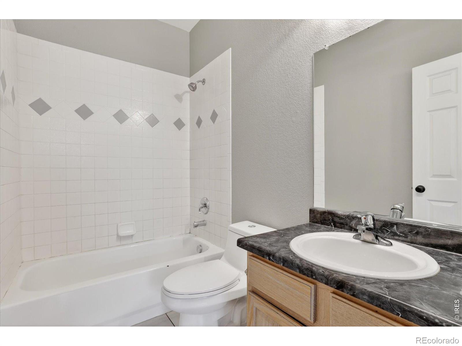MLS Image #29 for 11250  florence street 15-b,commerce city, Colorado