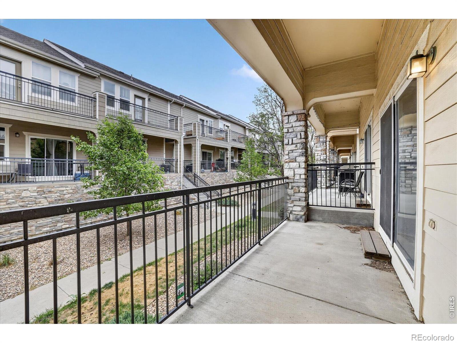 MLS Image #3 for 11250  florence street 15-b,commerce city, Colorado
