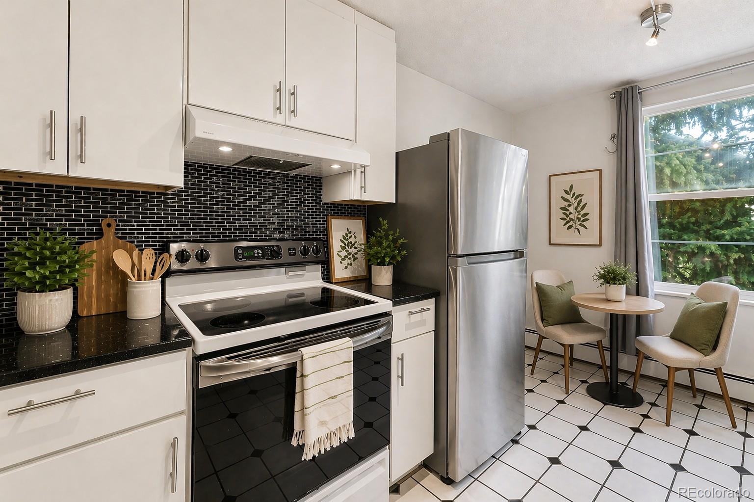 MLS Image #4 for 2150 s vaughn way,aurora, Colorado