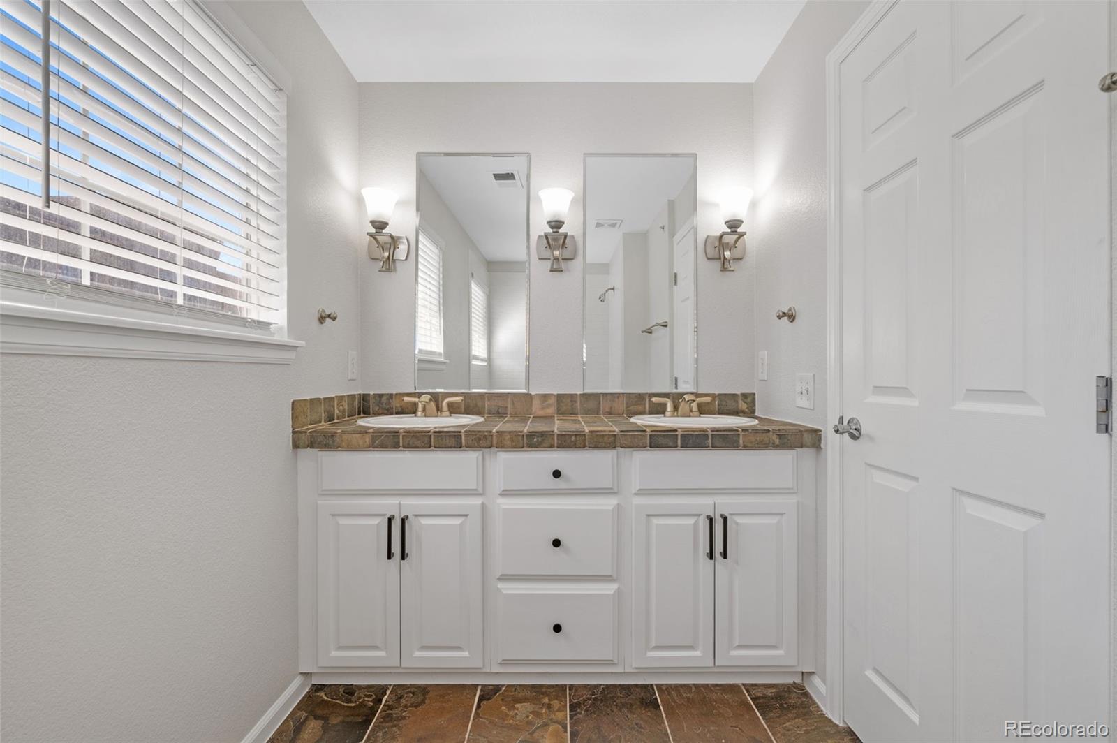 MLS Image #15 for 3884 s dallas circle 202,aurora, Colorado