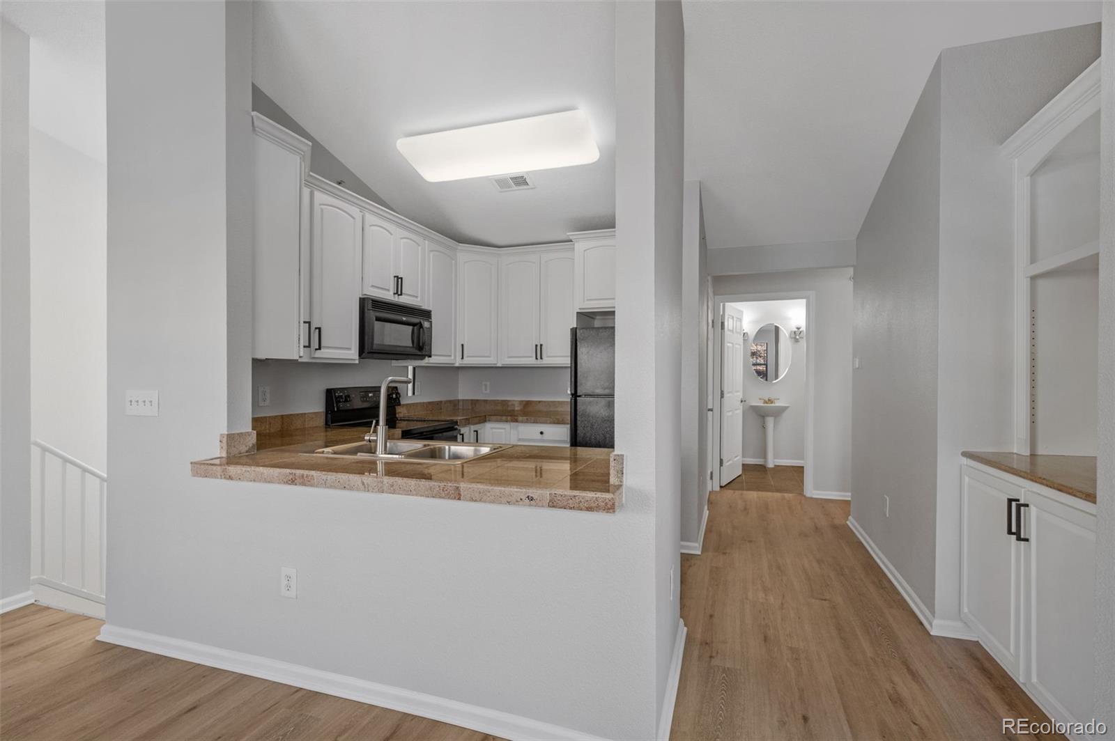 MLS Image #5 for 3884 s dallas circle 202,aurora, Colorado