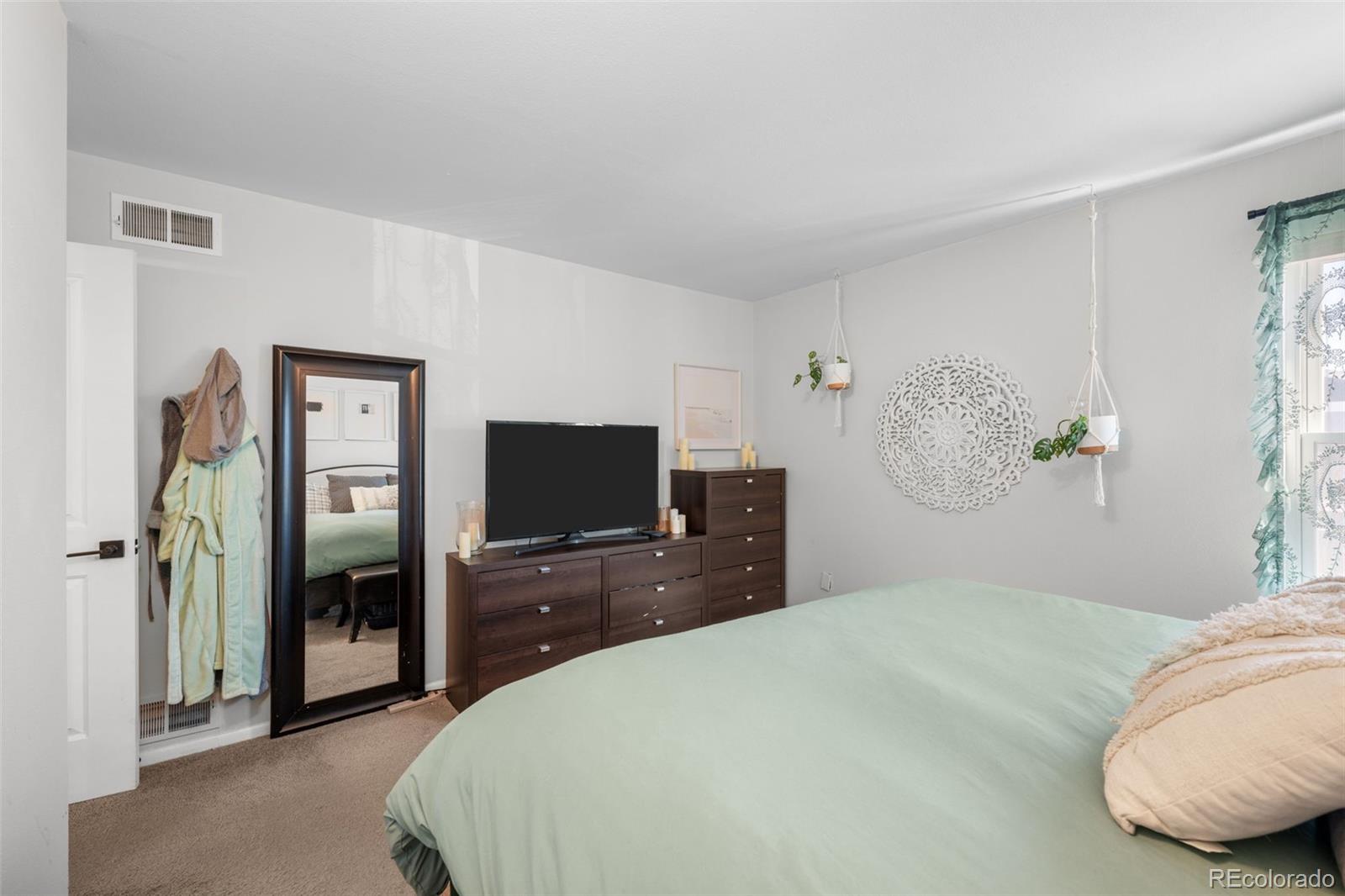 MLS Image #20 for 9901 e evans avenue 20d,denver, Colorado