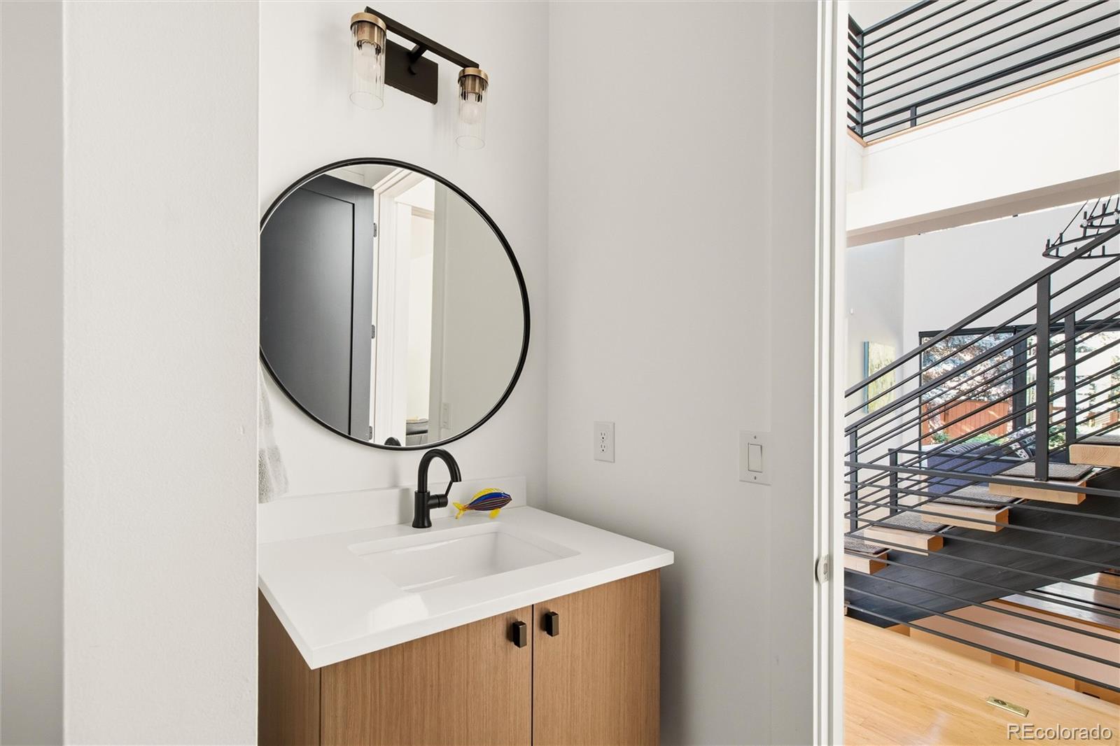 MLS Image #10 for 487 s garfield street,denver, Colorado