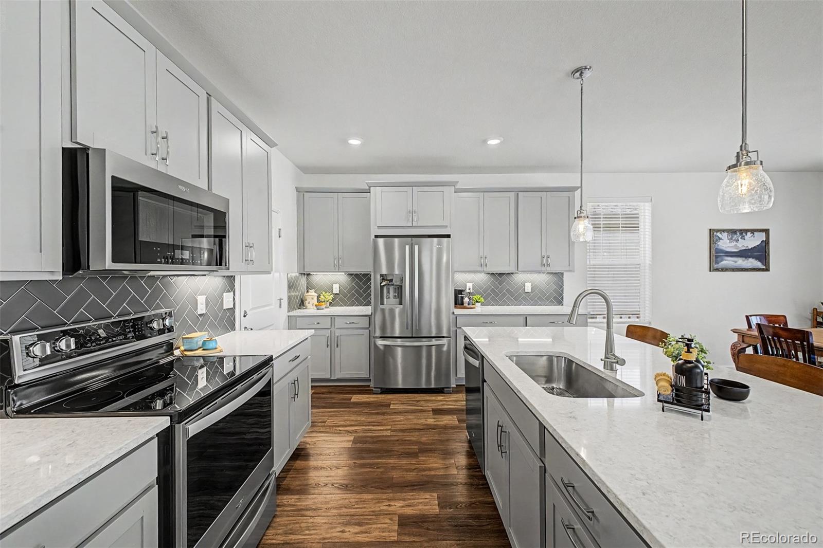 MLS Image #10 for 21300 e 61st avenue,aurora, Colorado