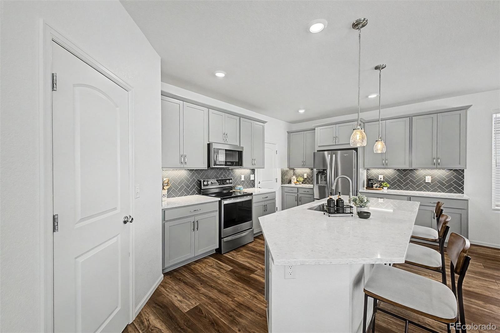 MLS Image #9 for 21300 e 61st avenue,aurora, Colorado