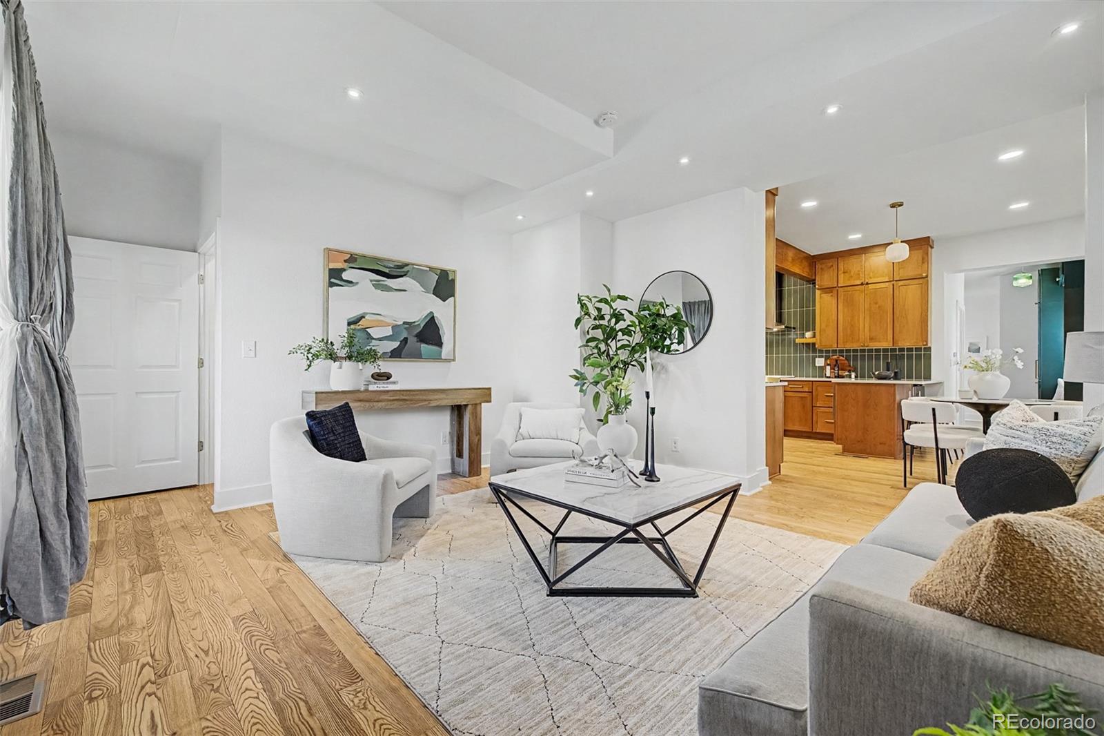 MLS Image #4 for 2600 n vine street,denver, Colorado