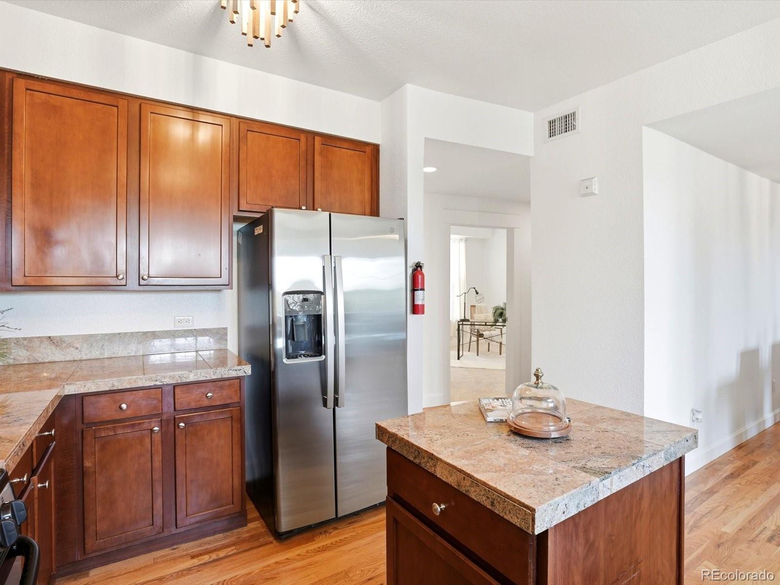 MLS Image #17 for 1699 n downing street,denver, Colorado