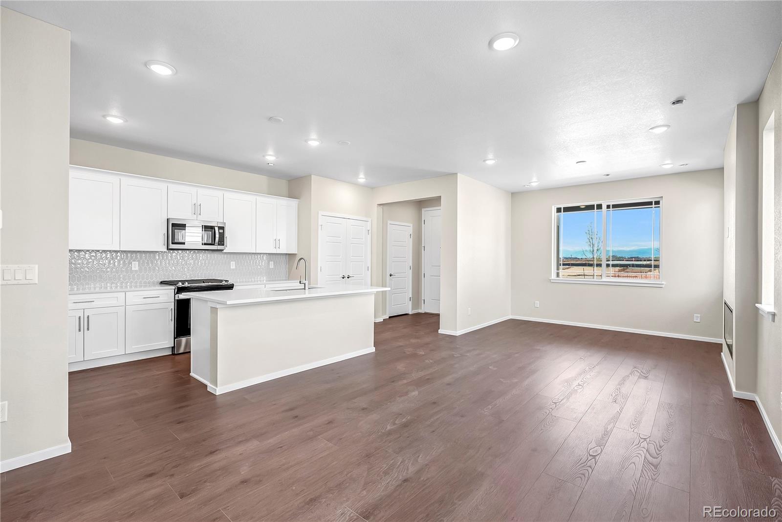MLS Image #3 for 13196  barefoot lakes parkway,firestone, Colorado