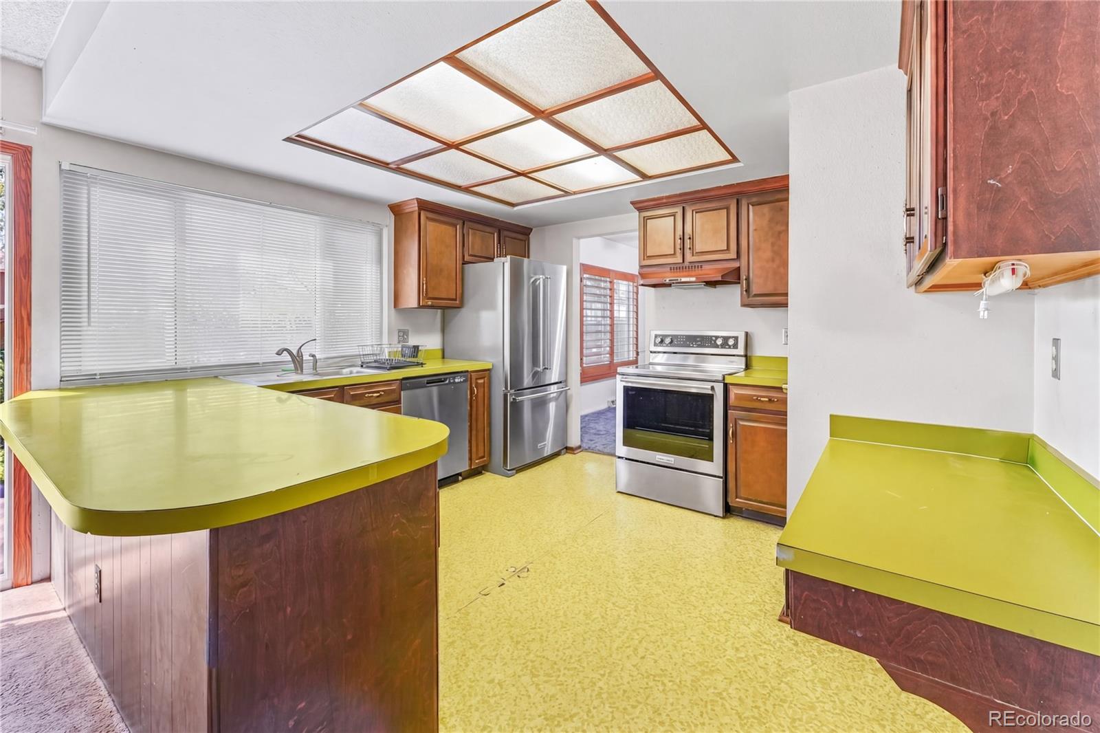 MLS Image #10 for 12414 e amherst circle,aurora, Colorado