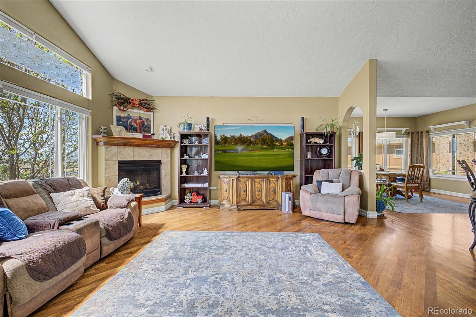MLS Image #5 for 5046  rangeview avenue,longmont, Colorado
