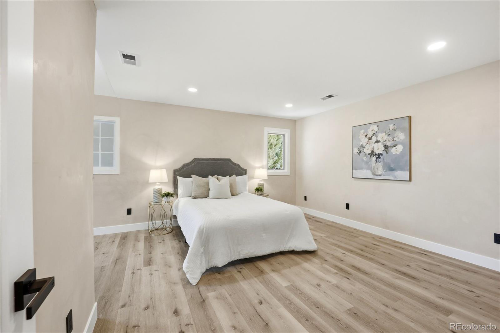 MLS Image #12 for 1581 w briarwood avenue,littleton, Colorado