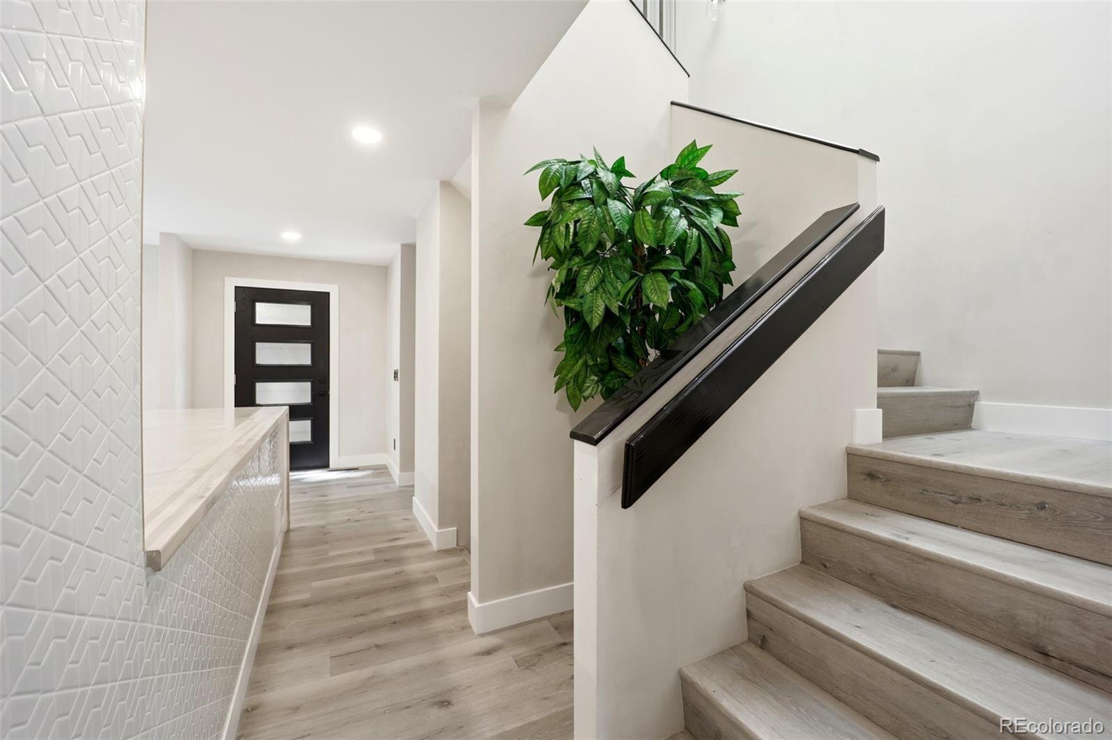 MLS Image #31 for 1581 w briarwood avenue,littleton, Colorado