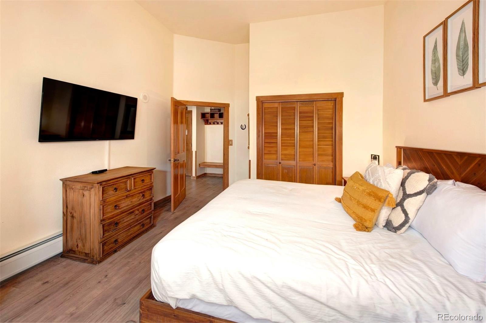 MLS Image #15 for 91  river run road,dillon, Colorado