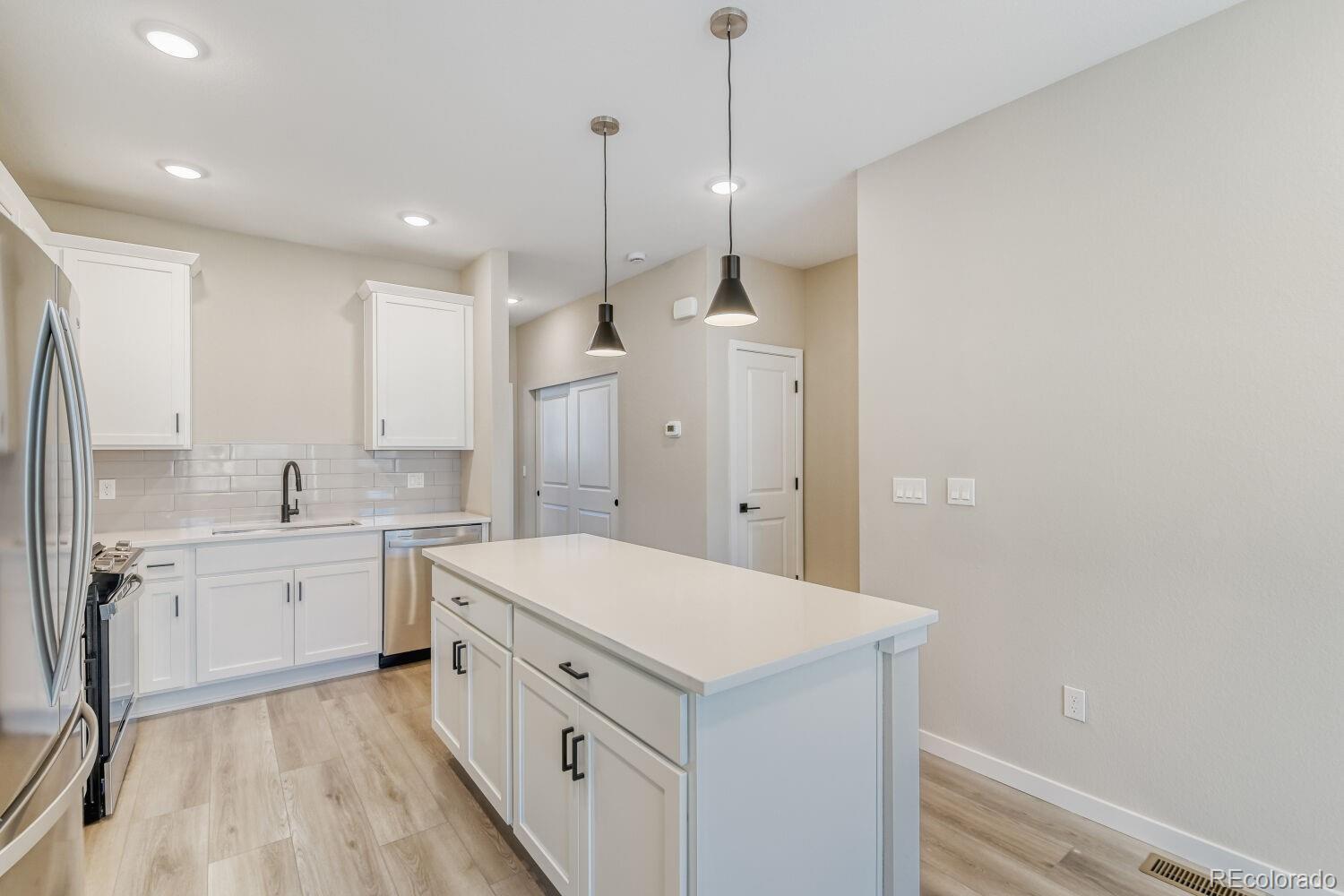MLS Image #12 for 15343 w 68th loop,arvada, Colorado