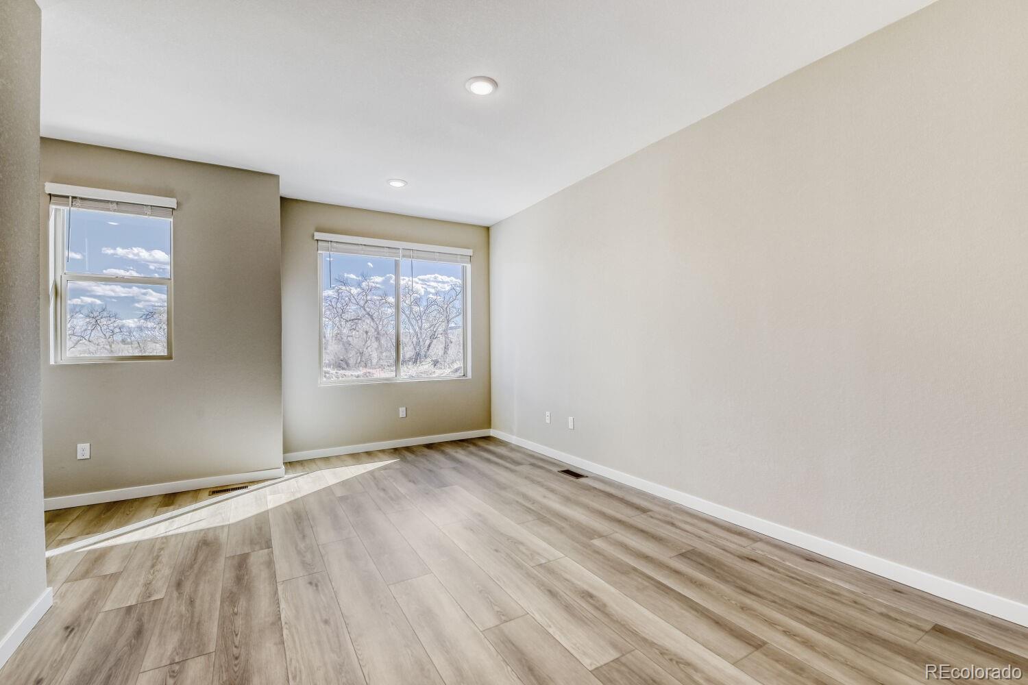 MLS Image #16 for 15343 w 68th loop,arvada, Colorado