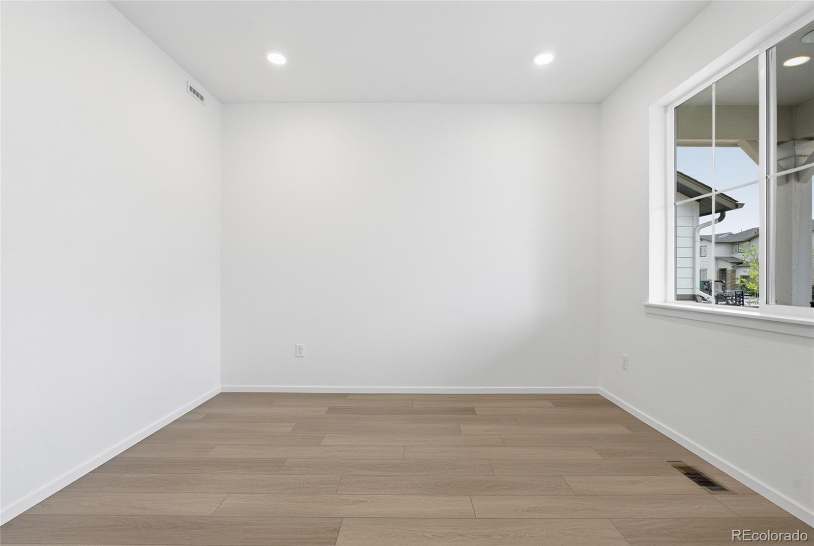 MLS Image #4 for 2181 s irvington street,aurora, Colorado