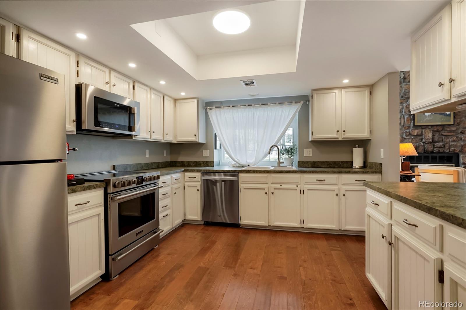 MLS Image #7 for 12502 e evans circle,aurora, Colorado