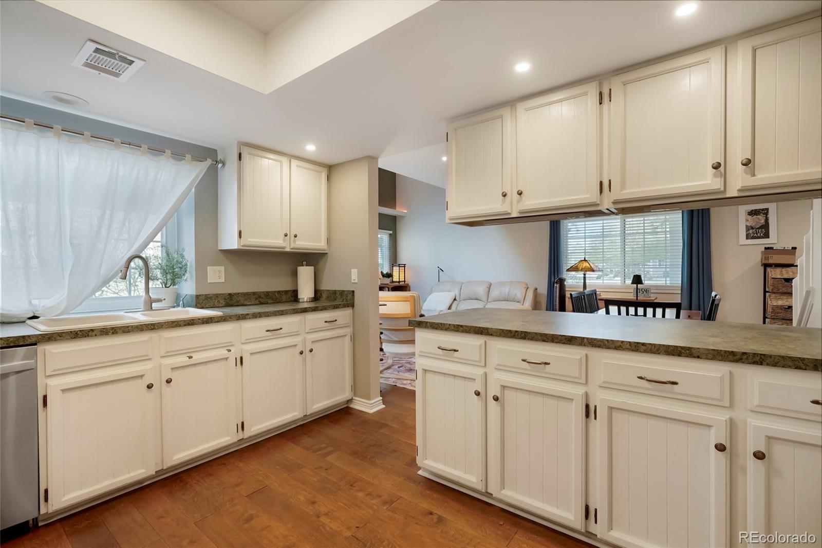 MLS Image #8 for 12502 e evans circle,aurora, Colorado