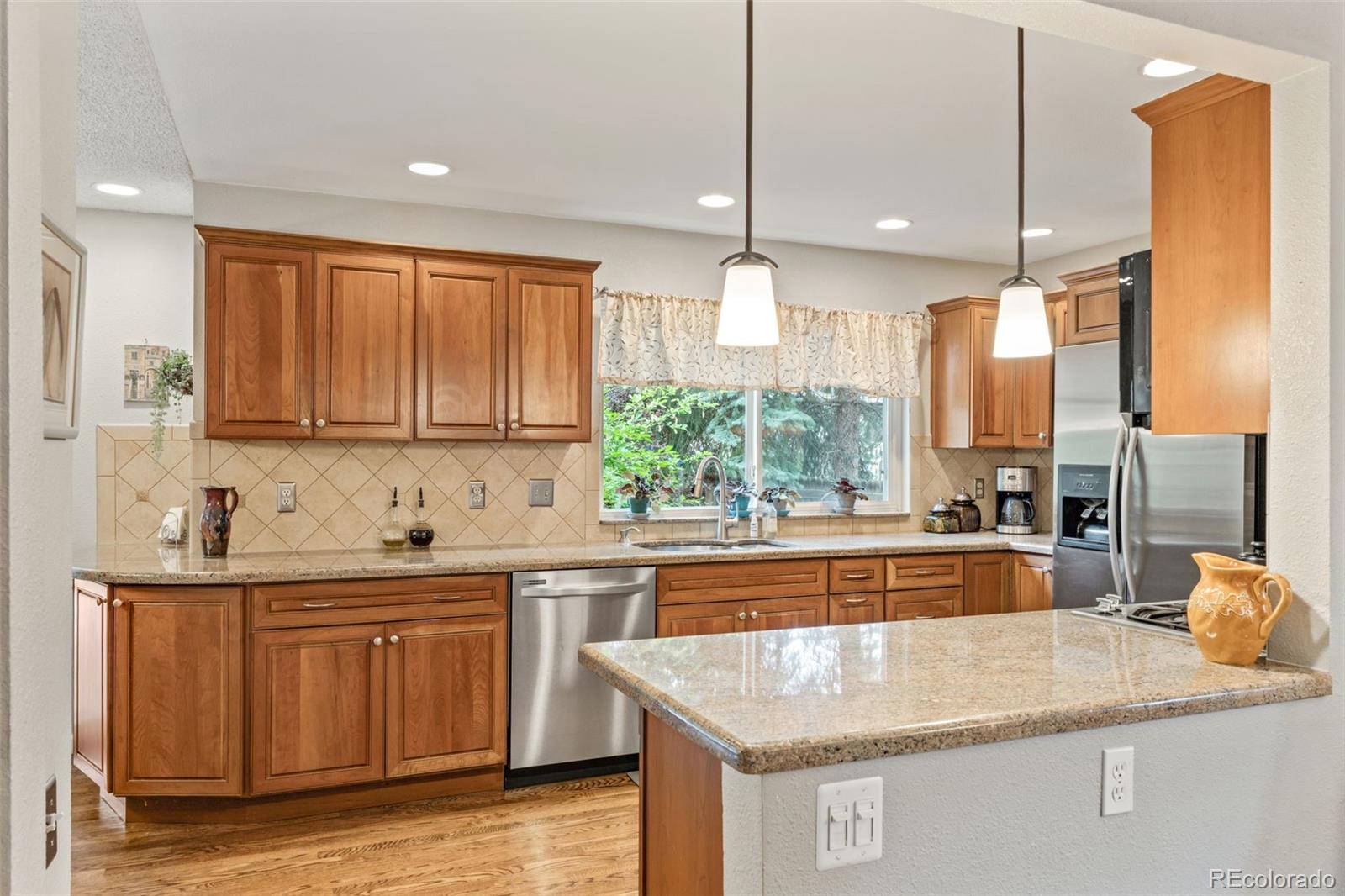 MLS Image #10 for 5717 s kenton street,englewood, Colorado