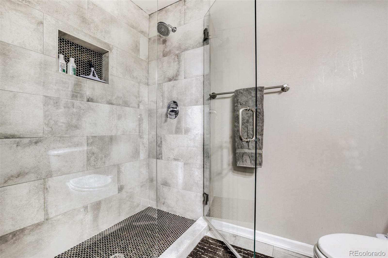 MLS Image #13 for 1975 n grant street 604,denver, Colorado