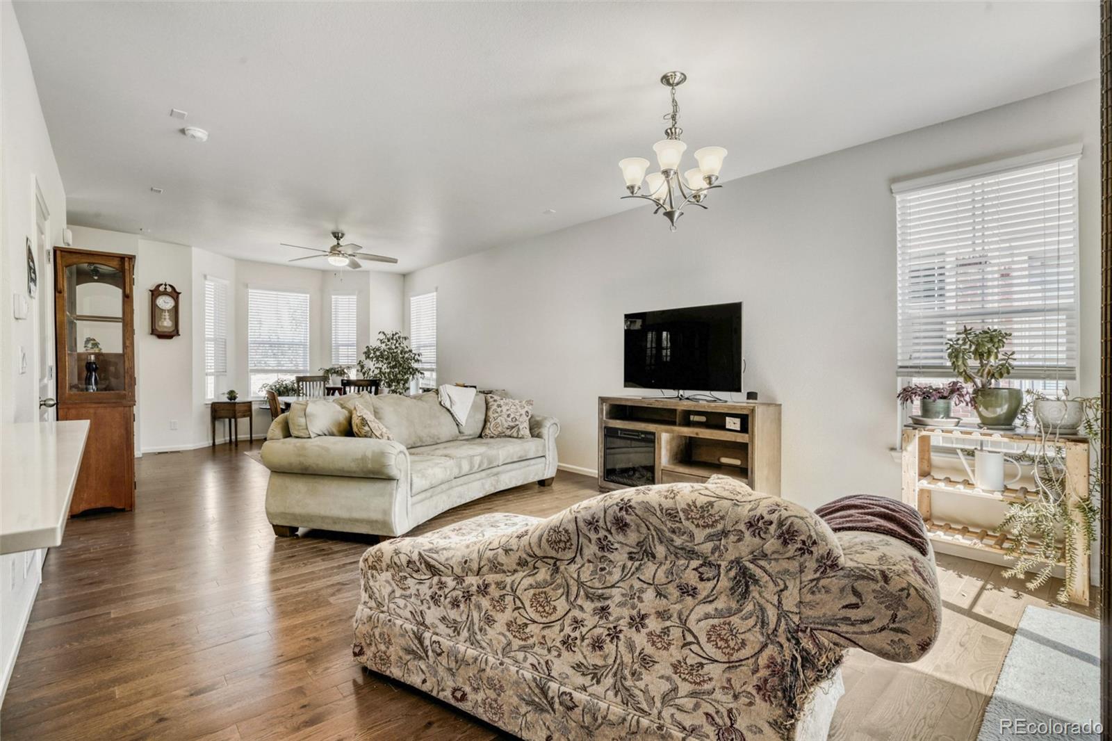 MLS Image #3 for 14641 e poundstone drive,aurora, Colorado