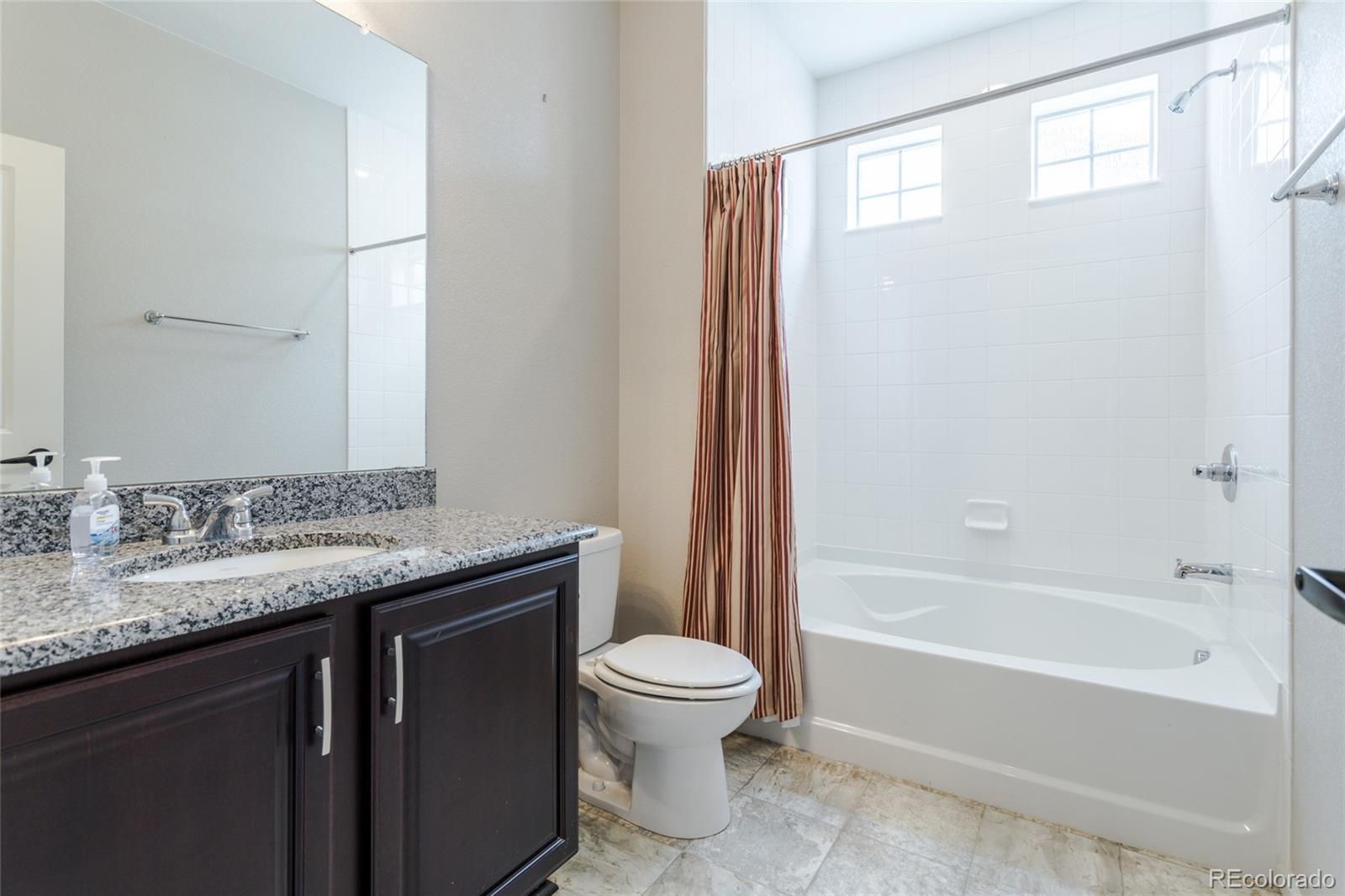 MLS Image #14 for 19754 e 54th place,denver, Colorado
